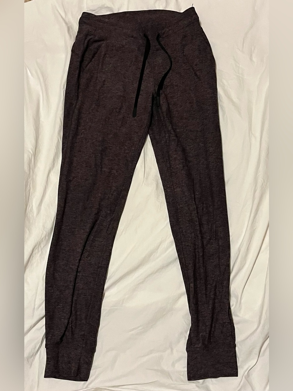 lululemon athletica Women’s Heathered Dark Gray/Purple Jogger Pants